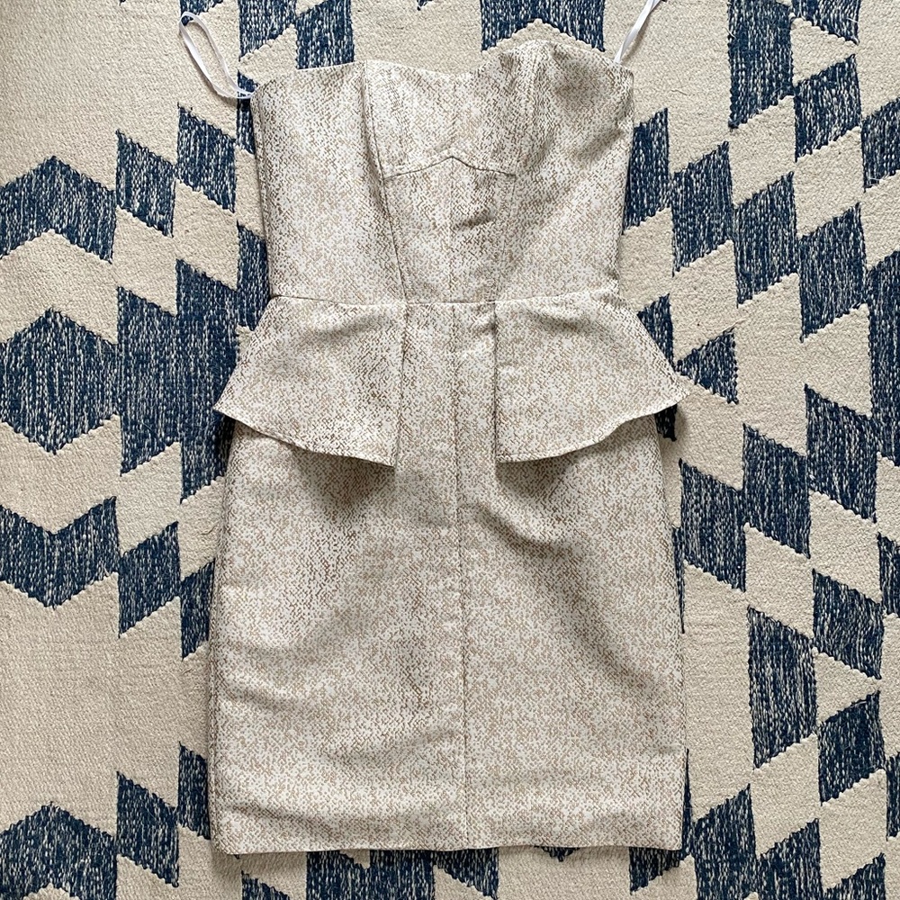 Yoana Baraschi white/gold strapless peplum dress